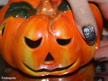 Nail Stamping MoYou // Halloween Tutorial