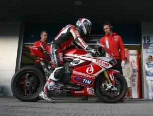 Ducati Superbike Badovini pit12716SUa