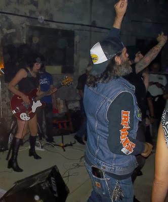 psycho-psycho party, cakes and and other stories...( but now I feel sad) psycho-psycho party, cakes and and other stories...( but now I feel sad)