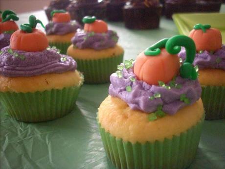 CUP CAKES PER HALLOWEEN