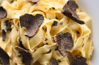 Ricetta: TAGLIOLINI AL TARTUFO e BURRO DI TARTUFO