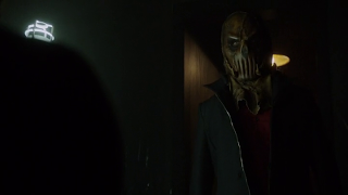 Arrow 2x04 - La regina dei drammi, La sorella della regina e la nuova maschera!