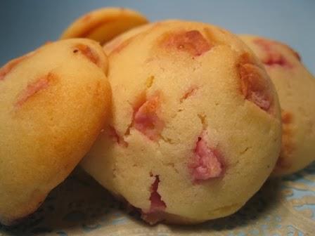 Cookies con cioccolato alla violetta Cookies con cioccolato alla violetta