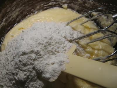 Cookies con cioccolato alla violetta Cookies con cioccolato alla violetta