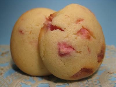 Cookies con cioccolato alla violetta Cookies con cioccolato alla violetta