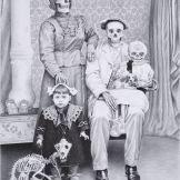 work on paper by Laurie Lipton La società singolarmente mascherata di Laurie Lipton