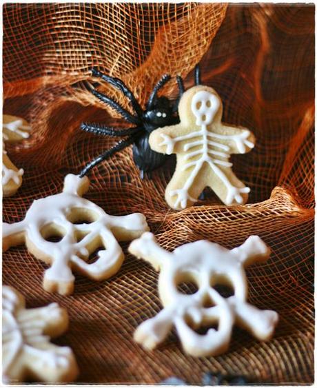 Skull skeleton cookies5