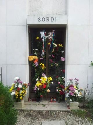Tomba Alberto Sordi, Verano Roma, Foto Gnolfo