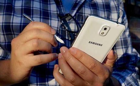 Samsung Galaxy Note 3, Android 4.4 KitKat