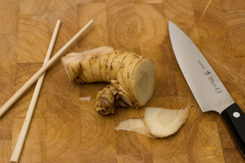 File:Galangal ready for preparation.png
