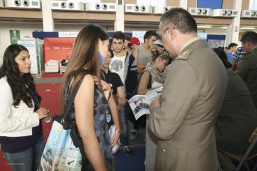 Bari/ Stand della Difesa al Salone dello Studente. Breve interviste con i referenti dei corner della Difesa e Reportage Fotografico