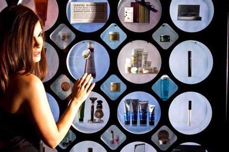 Make up vending machine:l’acquisto dei cosmetici diventa self service