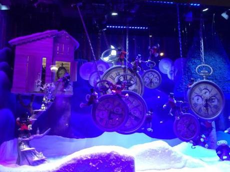 CHRISTMAS IN PARIS …… vetrine lafayette natale 2013 2