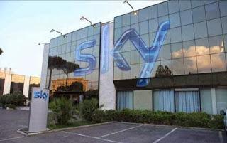 Sky vuole spostare parte delle attività broadcasting da Roma a Milano, a rischio 42 posti di lavoro