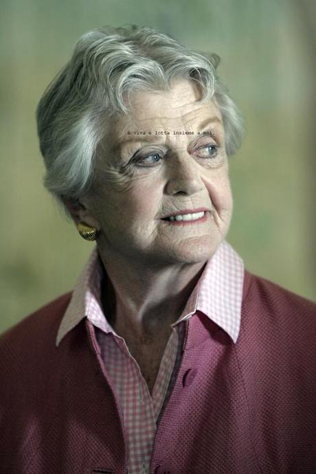 Angela_Lansbury_(8356239174)b