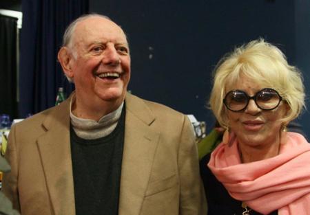 Dario Fo Franca Rame col Dario Fo In fuga dal Senato in scena al Cinema teatro di Chiasso