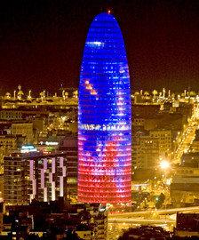 La Torre Agbar di Barcellona diventa un albergo di lusso Gran Hyatt