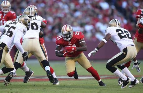 Domenica 17 e martedì 19 novembre 2013 in esclusiva in chiaro su Mediaset Italia 2 i due match di football americano San Francisco 49ers-New Orleans Saints e Carolina Panthers-New England Patriots