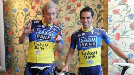 Oleg Tinkov sfodera lo sguardo del Klaus Kinskij dei giorni migliori al cospetto di Contador © tv2.dk