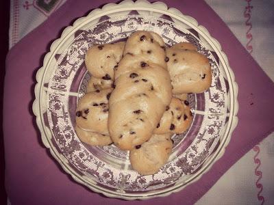 Treccine dolci con la carica del caffè e l'energia del cioccolato! Treccine dolci con la carica del caffè e l'energia del cioccolato!