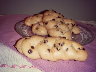 Treccine dolci con la carica del caffè e l'energia del cioccolato! Treccine dolci con la carica del caffè e l'energia del cioccolato!