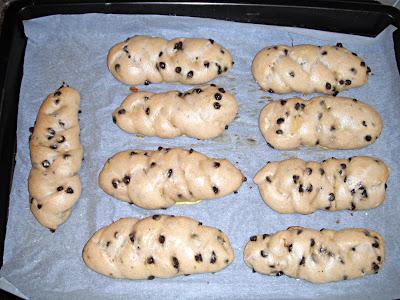 Treccine dolci con la carica del caffè e l'energia del cioccolato! Treccine dolci con la carica del caffè e l'energia del cioccolato!