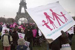 La massoneria e la lobby omosessuale dietro legge del matrimonio gay in Francia
