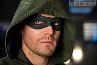 “Arrow S2″: l’alter ego di Oliver Queen indosserà la maschera!