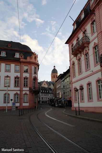 Nei dintorni di Francoforte: Wiesbaden e Magonza.