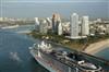 MSC Divina debutta a Miami in grande stile scortata, da 4 Fiat 500