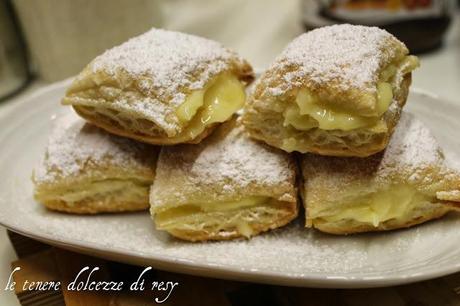 Los Miguelitos de La Roda  (Spagna) - pasticcini di sfoglia ripieni di crema pasticcera