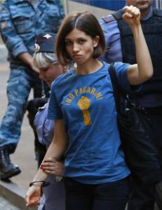Nadja al processo nell’agosto 2012 (anticapitalista.org)
