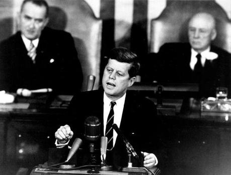 791px-Kennedy_Giving_Historic_Speech_to_Congress_-_GPN-2000-001658