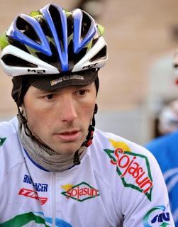 Tragedia nel mondo del ciclismo, è morto ex pro Arnaud Coyot