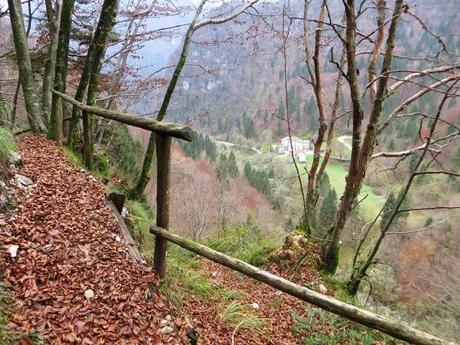 sentiero natura val canzoi lago della stua sentiero natura val canzoi lago della stua