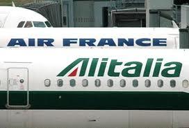 Vivere nel Paese dove si vendono le spiagge ( guadagno ) e si acquista l'Alitalia ( spese e perdite) Vivere nel Paese dove si vendono le spiagge ( guadagno ) e si acquista l'Alitalia ( spese e perdite)