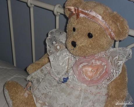 L'Orso si prepara per la grande festa di Natale. L'Orso si prepara per la grande festa di Natale.