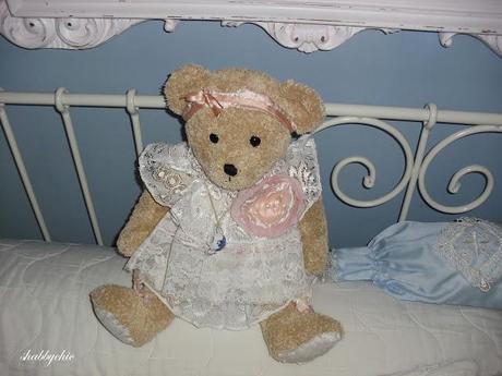 L'Orso si prepara per la grande festa di Natale. L'Orso si prepara per la grande festa di Natale.