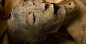 Nuove analisi effettuate sulla Mummia di Tutankhamon potrebbero spiegare il mistero della sua morte