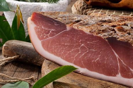 Speck Alto Adige