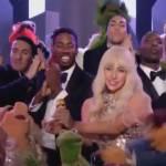 Lady Gaga canta con i Muppets nello show di Natale (Video)