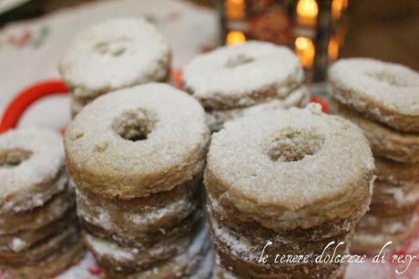 Roscos de vino (ciambelle al vino) - biscotti natalizi spagnoli ma con vin santo tosco-umbro