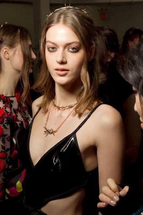 DIY: Rodarte inspired headband DIY: Rodarte inspired headband