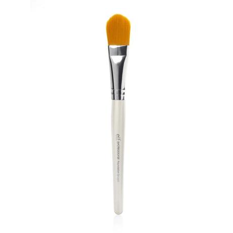 MAKE-UP: pennelli sintetici o naturali? MAKE-UP: pennelli sintetici o naturali?