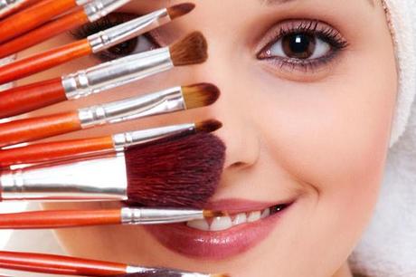 MAKE-UP: pennelli sintetici o naturali? MAKE-UP: pennelli sintetici o naturali?