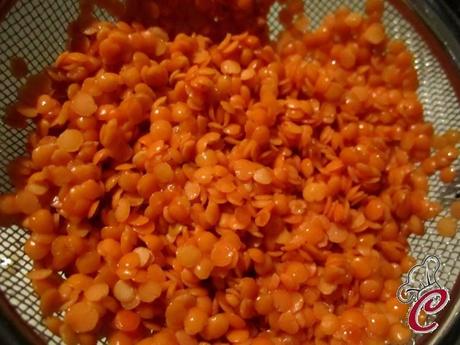 Zuppa di lenticchie rosse e castagne e una nuova lezione di economia domestica da NON seguire