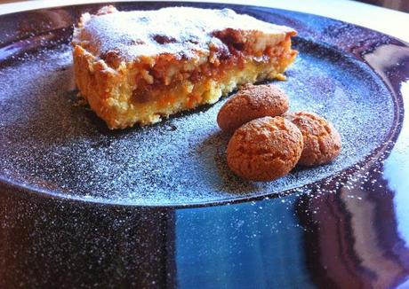 Torta di amaretti, rum e marmellata di arance