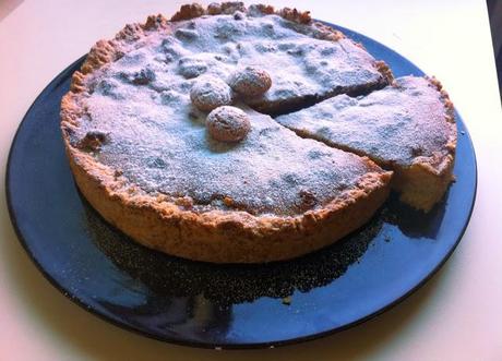 Torta di amaretti, rum e marmellata di arance