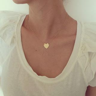 oggetti del desiderio: tiny gold necklace