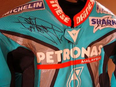 Dainese Fogarty Petronas 2002-2003 by Motomemorabilia.com Dainese Fogarty Petronas 2002-2003 by Motomemorabilia.com